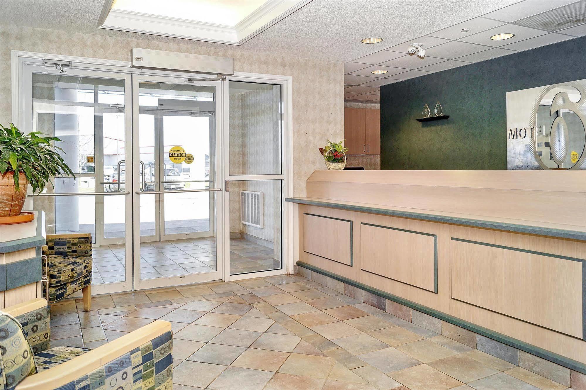 Motel 6-Peterborough, On Extérieur photo